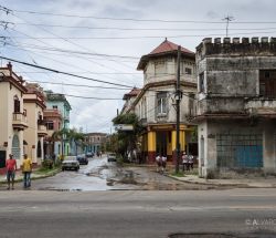De dos en dos por las calles de La Habana (Cuba)