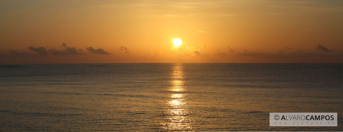 Panorámica del amanecer en Akumal (México)