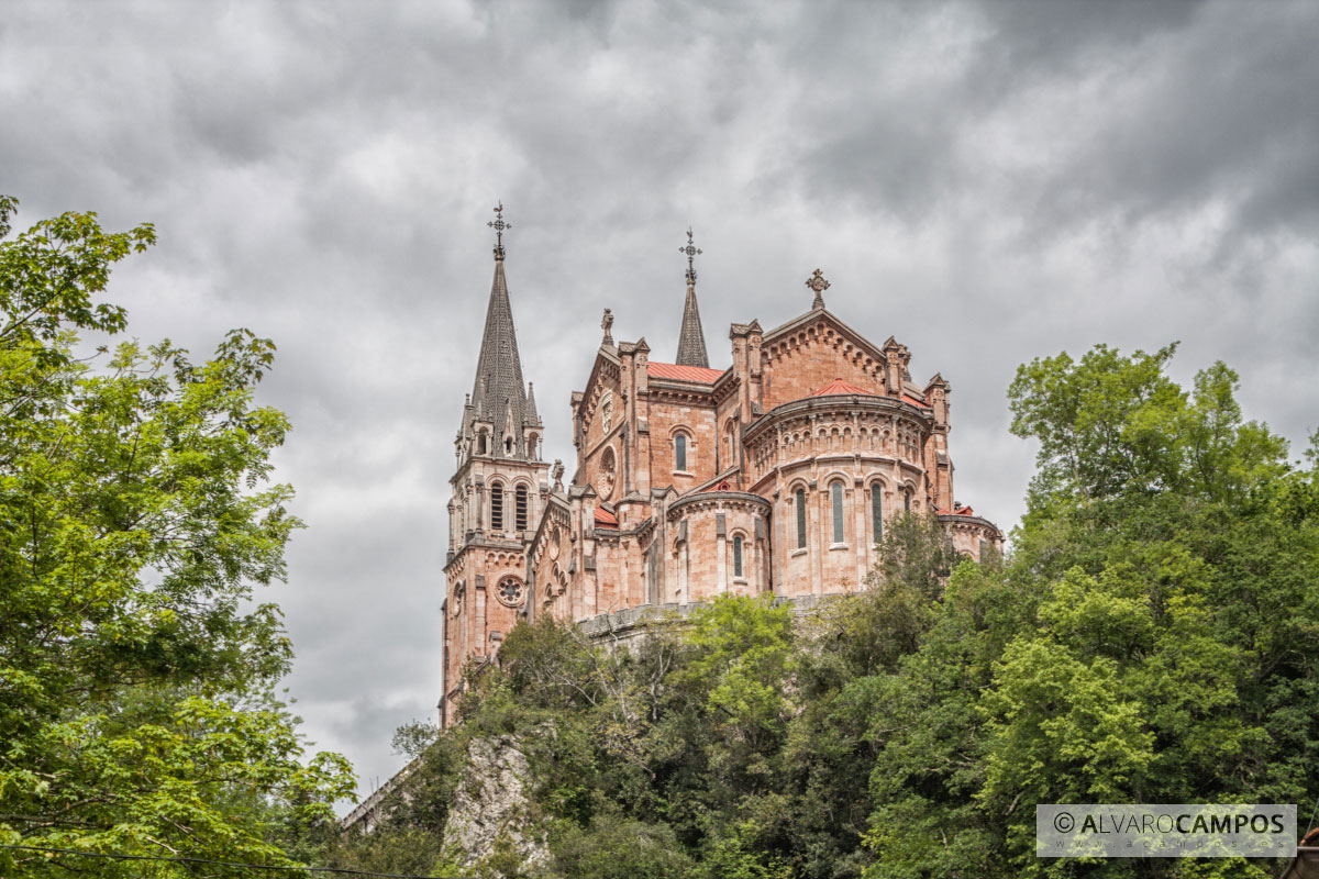 Santuario de Covadonga (Asturias)