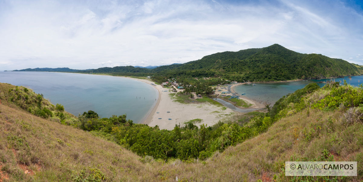 Panorámica de las playas de Taggat norte en Clavería, Cagayán (Filipinas)