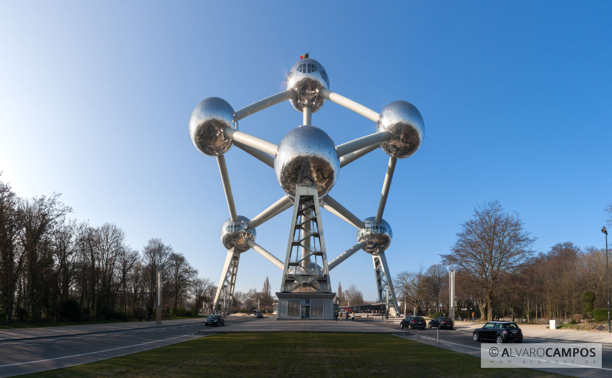 Panorámica del Atomium en Bruselas