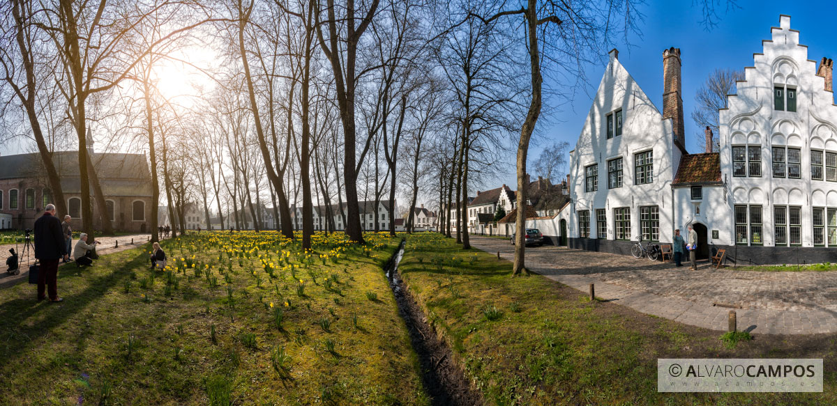 Panorámica del parque en El Béguinage de Brujas