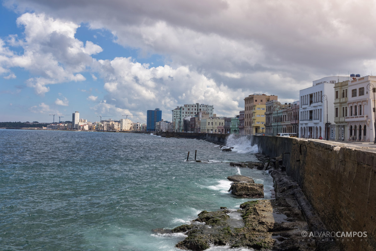 El Malecón de La Habana (Cuba)