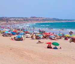 Panorámica de la playa de La Barrosa (Cádiz)