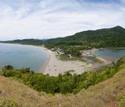 Panorámica de las playas de Taggat norte en Clavería, Cagayán (Filipinas)