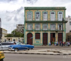 Turistas por La Habana
