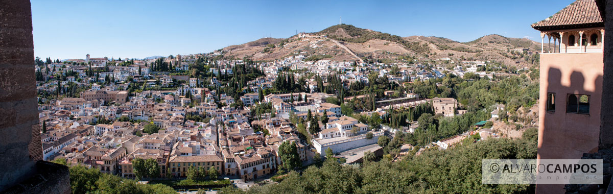 Panorámica del Barrio del Albaicin desde la Alhambra de Granada
